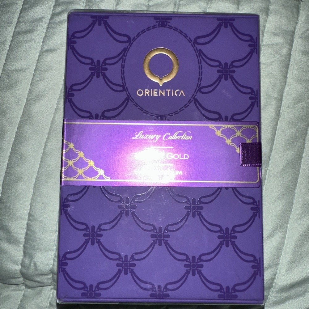 Orientica Velvet Gold by Orientica Eau De Parfum Spray (Unisex) 2.7 oz Unopened
